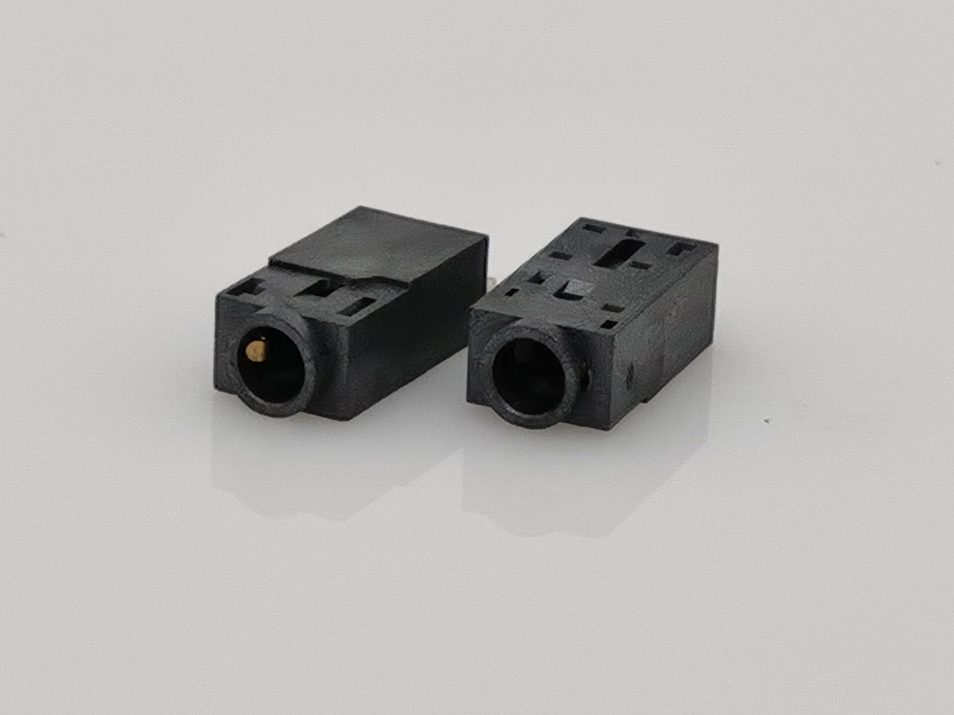 直立帶檢測開關3.5mm耳機插座PJ-2SJ2032